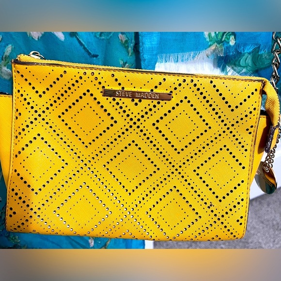 Steve Madden Crossbody Purse - Picture 1 of 9